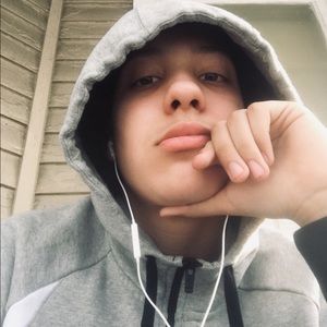 Meet your Posher, Noel